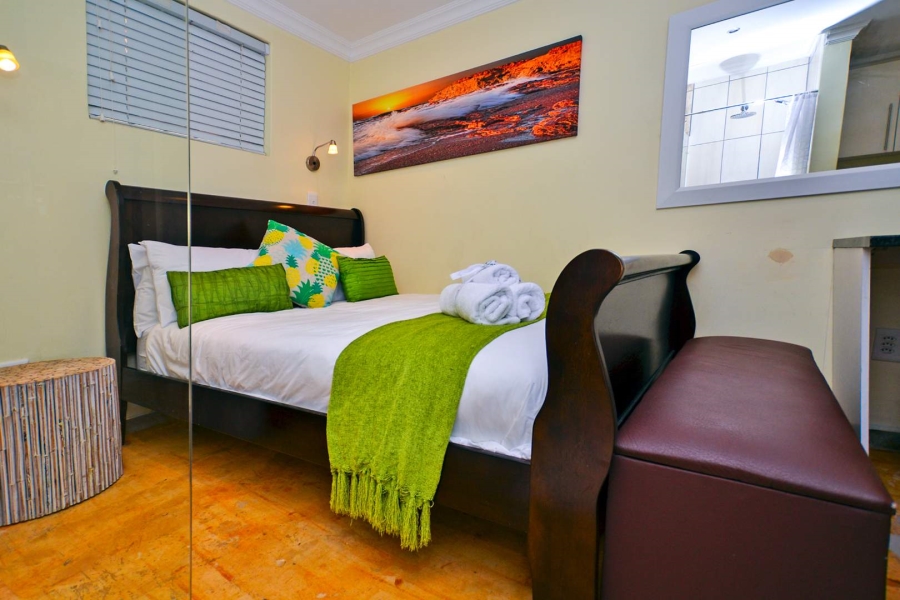 To Let 0 Bedroom Property for Rent in Green Point Western Cape